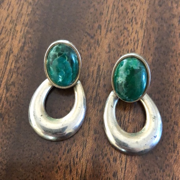 Natural  semi precious stone green earrings & bracelet set - Picture 4 of 10